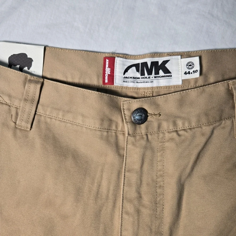 Mountain Khakis Broadway Fit Shorts‎ Mens 44x10 Khaki Tan Cotton  Outdoor NWT